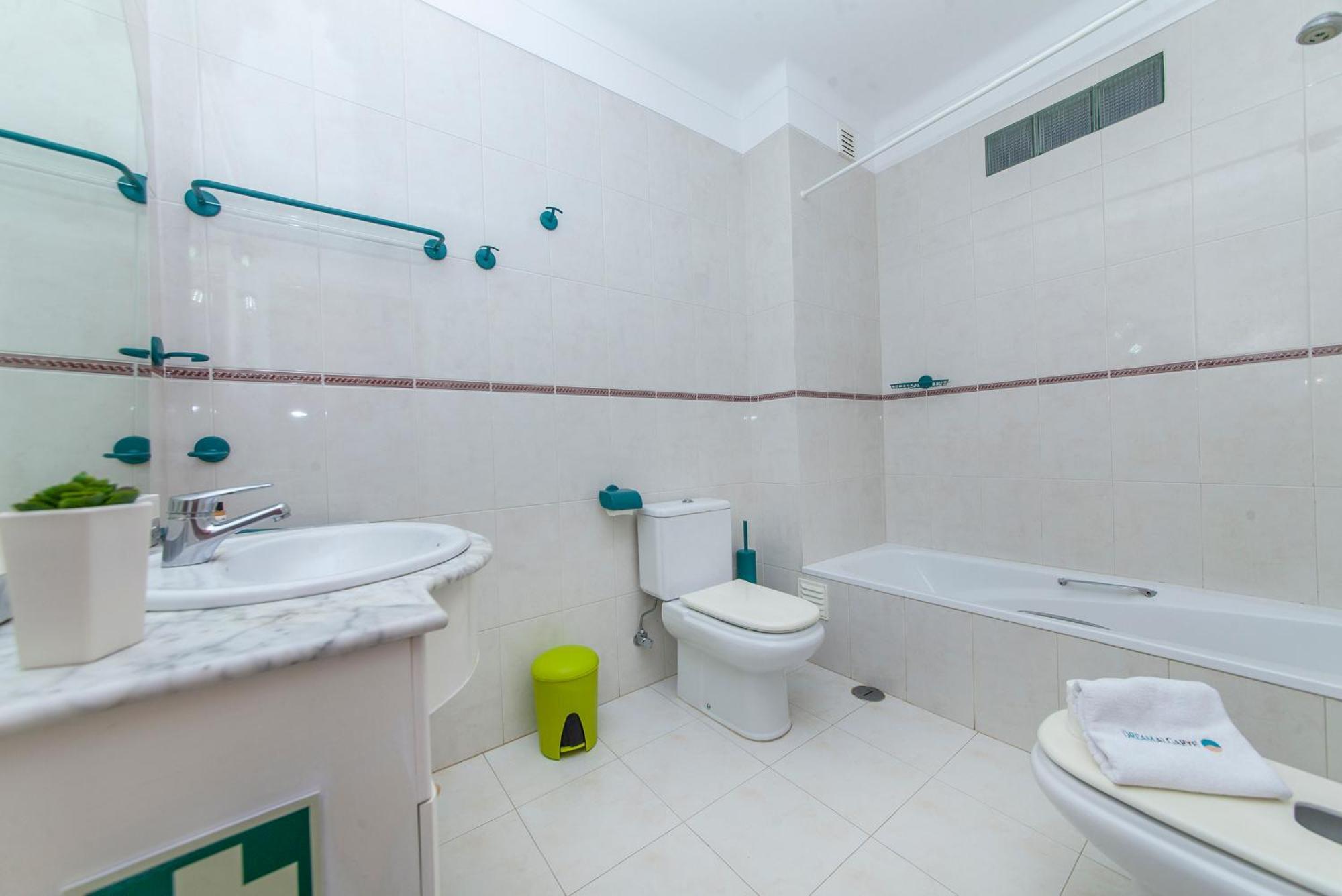 P - Meia-Praia Seaview Guesthouse Лагос Стая снимка