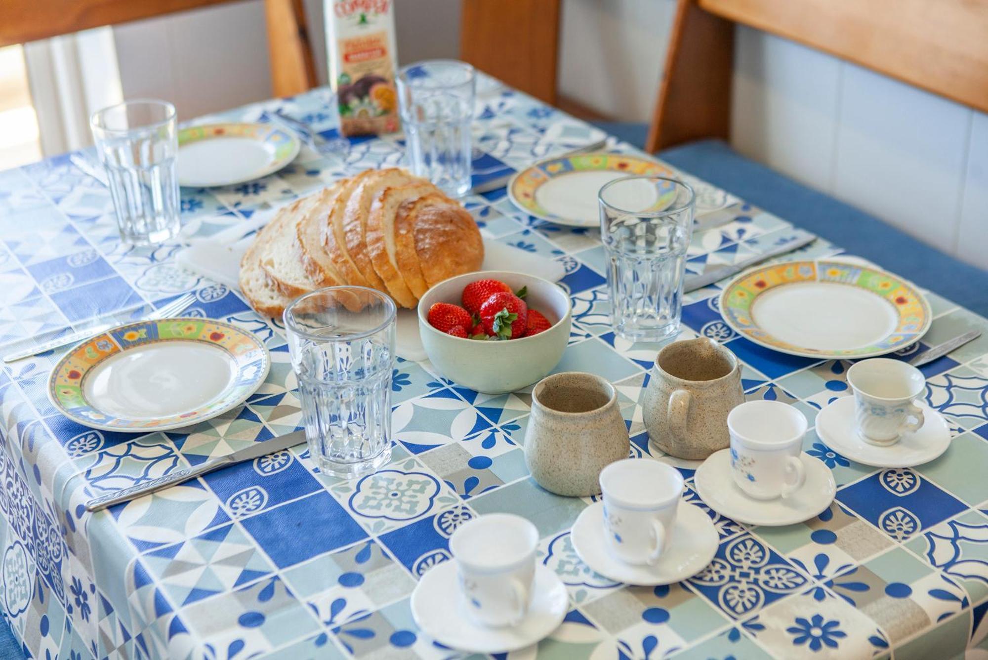P - Meia-Praia Seaview Guesthouse Лагос Екстериор снимка