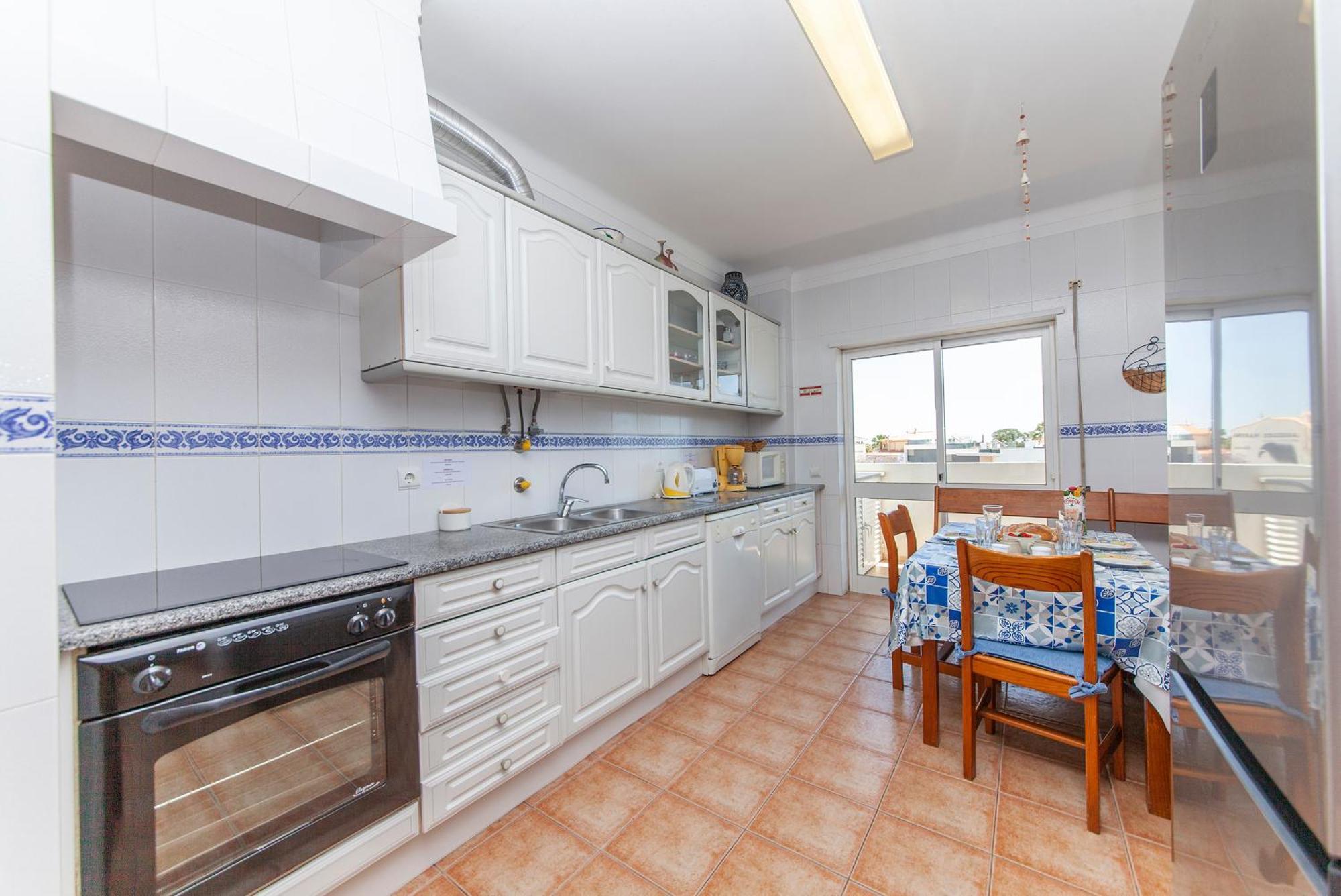 P - Meia-Praia Seaview Guesthouse Лагос Екстериор снимка