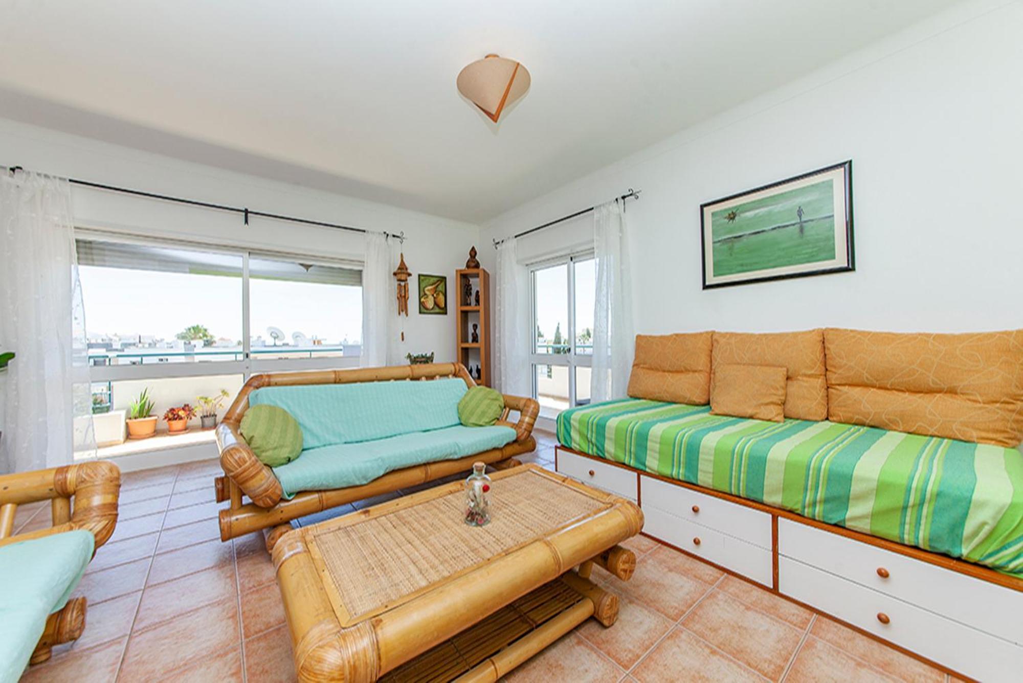 P - Meia-Praia Seaview Guesthouse Лагос Екстериор снимка