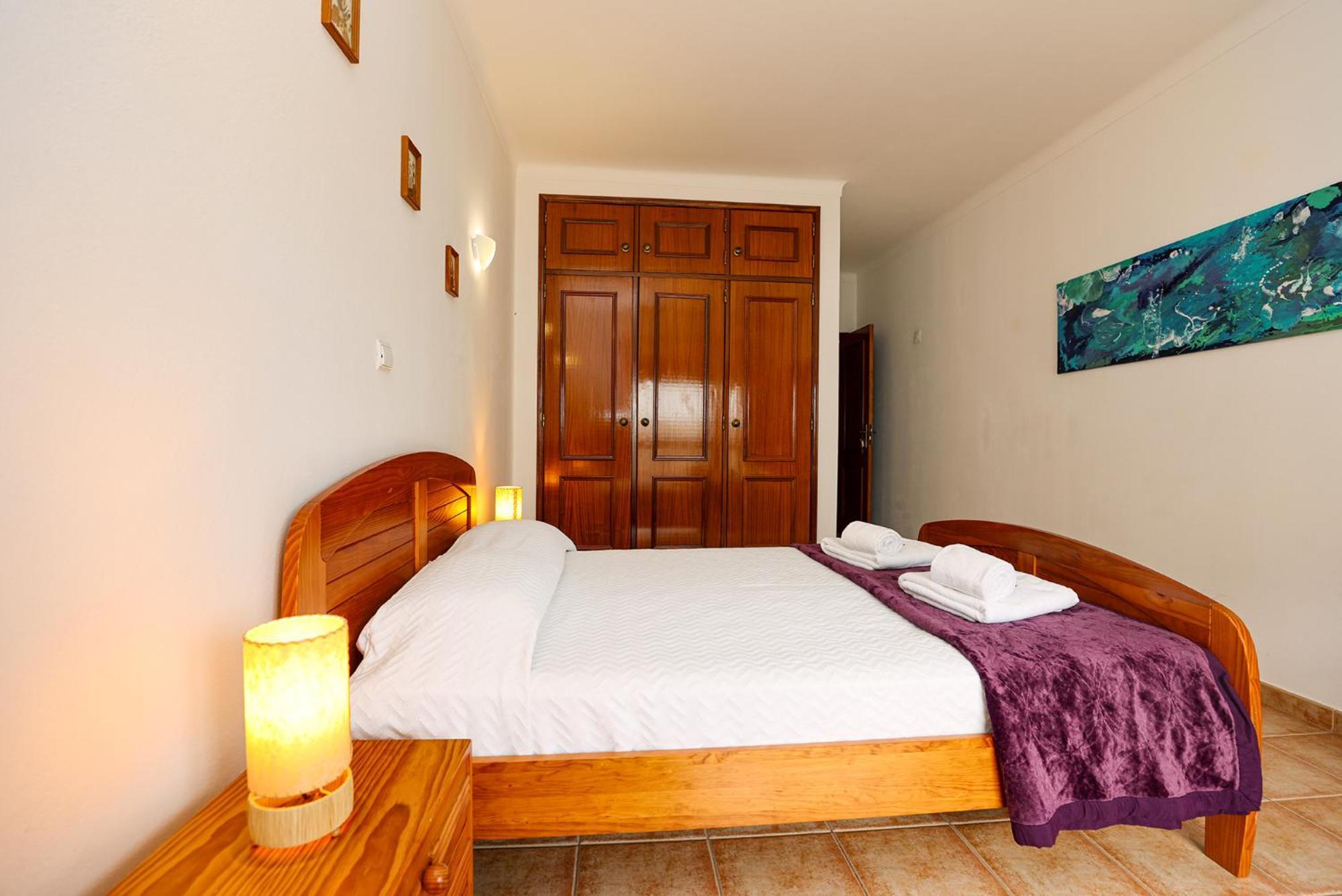 P - Meia-Praia Seaview Guesthouse Лагос Екстериор снимка